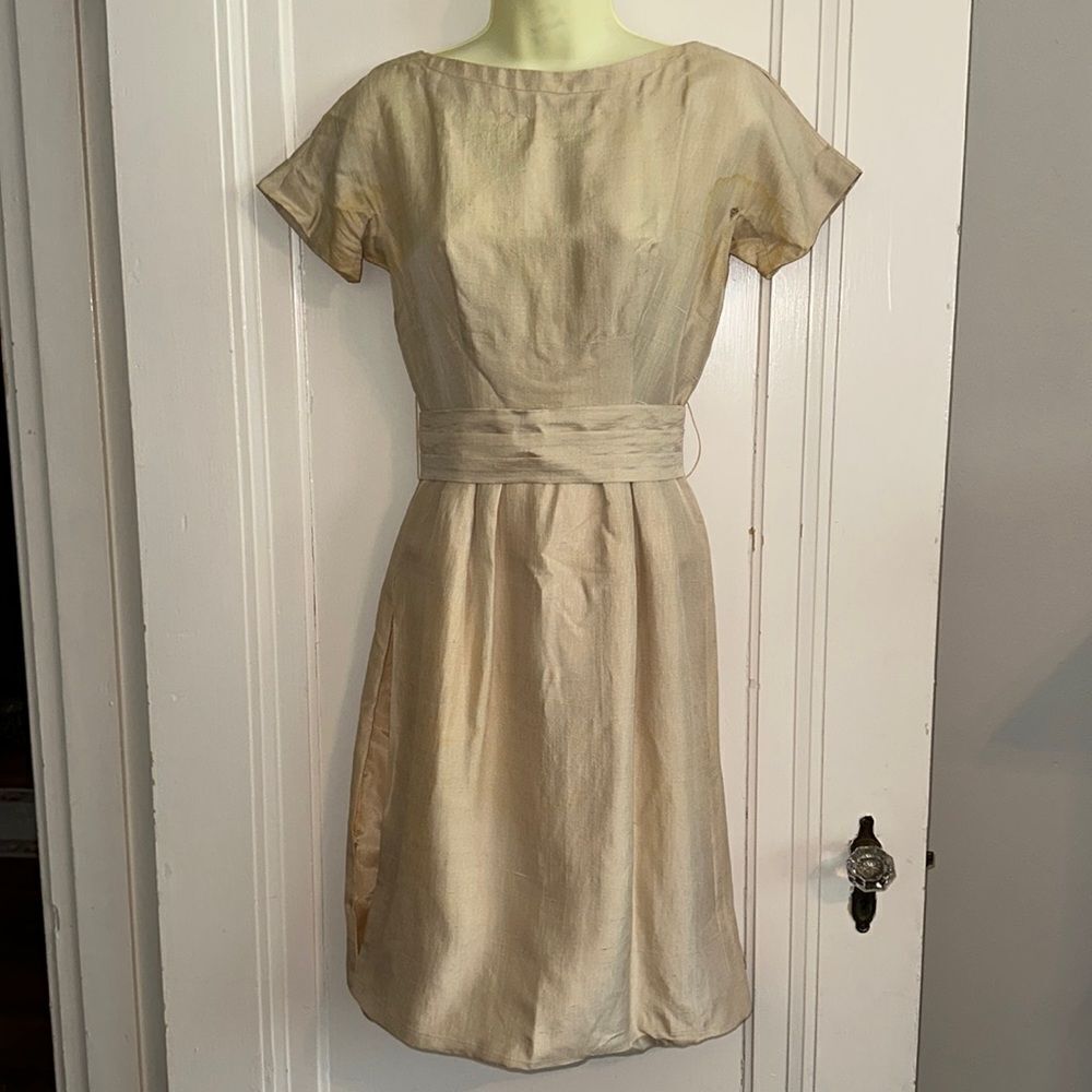 Vintage 50s Jonathan Logan‎ light tan silk short sleeve dress